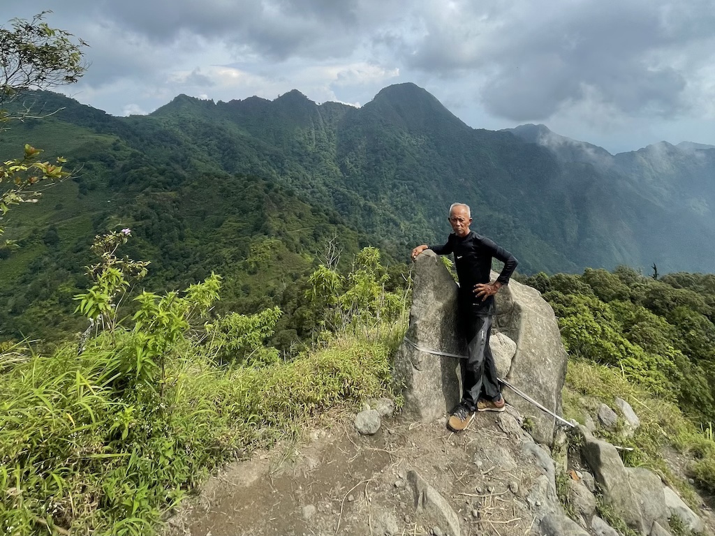 puncak-29-rahtawu-gunung-muria:-kisah-pendakian-penuh-petilasan