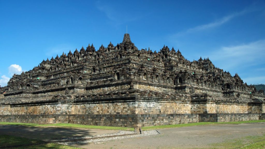 10-hal-mengejutkan-di-balik-kemegahan-candi-borobudur-yang-harus-kamu-tahu