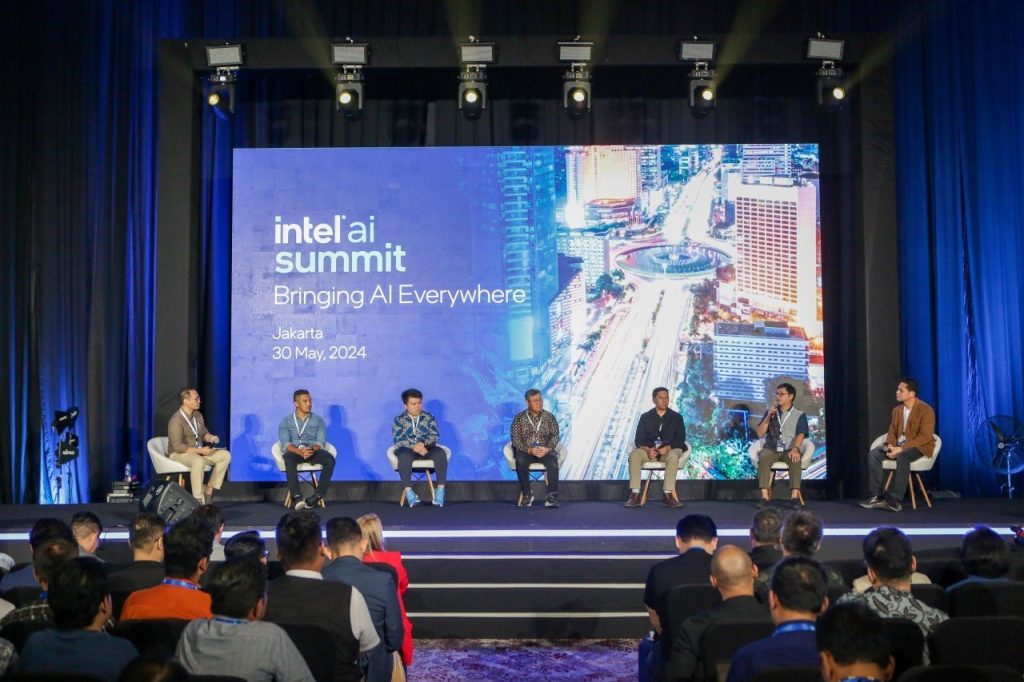 intel-ai-summit-telah-digelar,-bawa-ai-ke-setiap-aspek-kehidupan-dengan-inovasi-baru