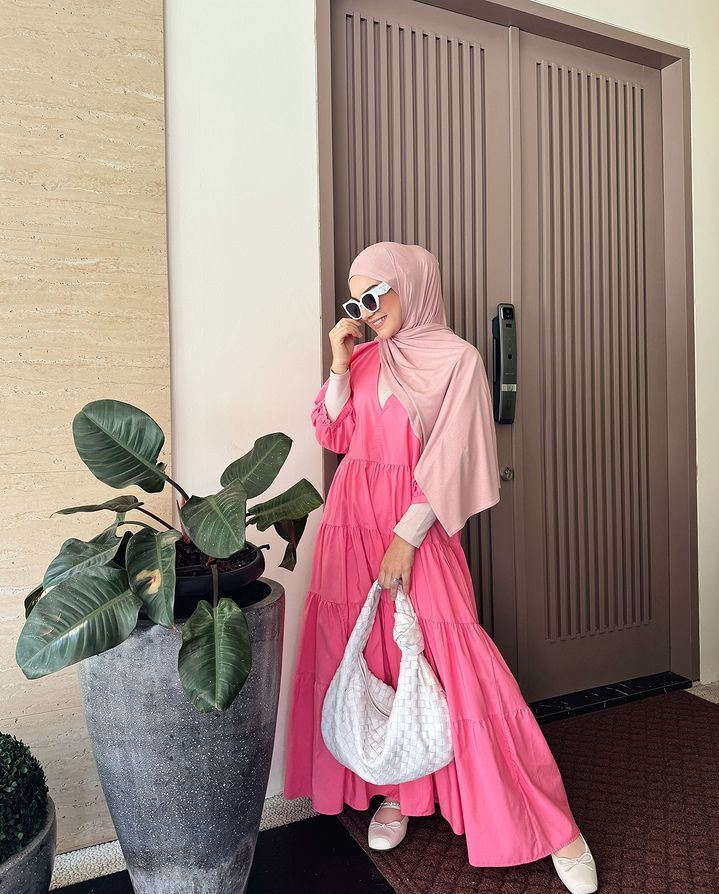 baju-pink-cocok-dengan-hijab-warna-apa?-10-pilihan-ini-paling-pas-untuk-ootd-kamu!