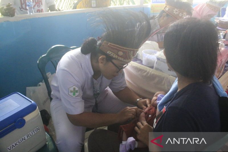 presiden-jokowi-dijadwalkan-tinjau-pin-polio-putaran-kedua-di-jayapura