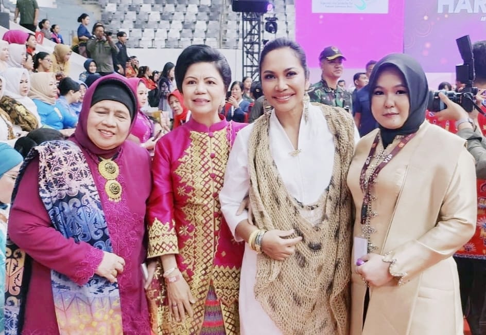 gow-lamongan-hadiri-peringatan-hari-kebaya-nasional-tahun-2024-di-jakarta