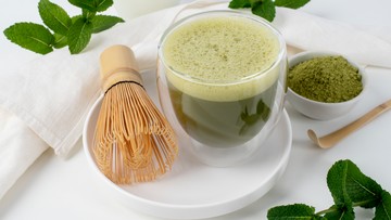 jangan-keliru!-ini-perbedaan-matcha-dan-green-tea-dari-bentuk-hingga-rasanya