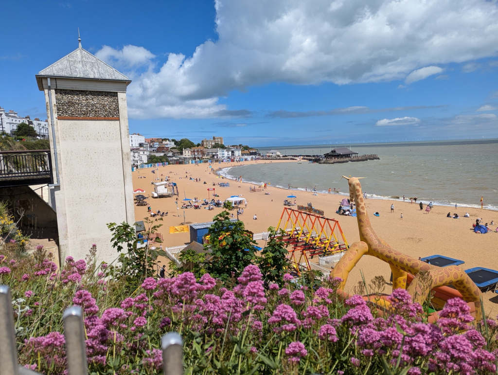 travel-guide:-broadstairs,-kent