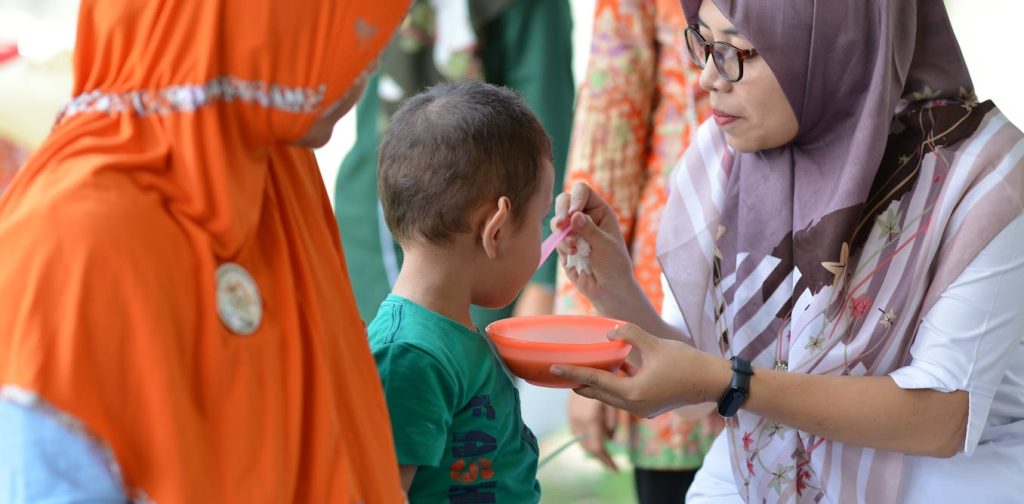 indonesia-perlu-memperkuat-peran-posyandu-untuk-mencegah-asupan-gula-berlebih-pada-bayi