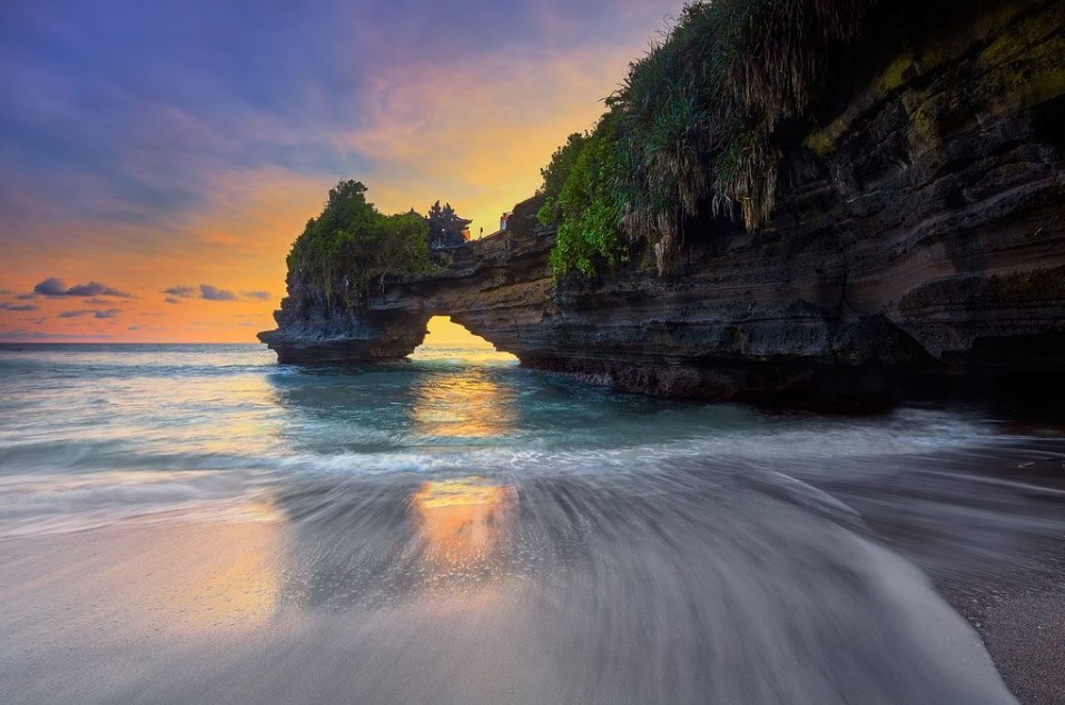 5-rekomendasi-pantai-indah-di-bali-ini-punya-olahraga-air-yang-seru!