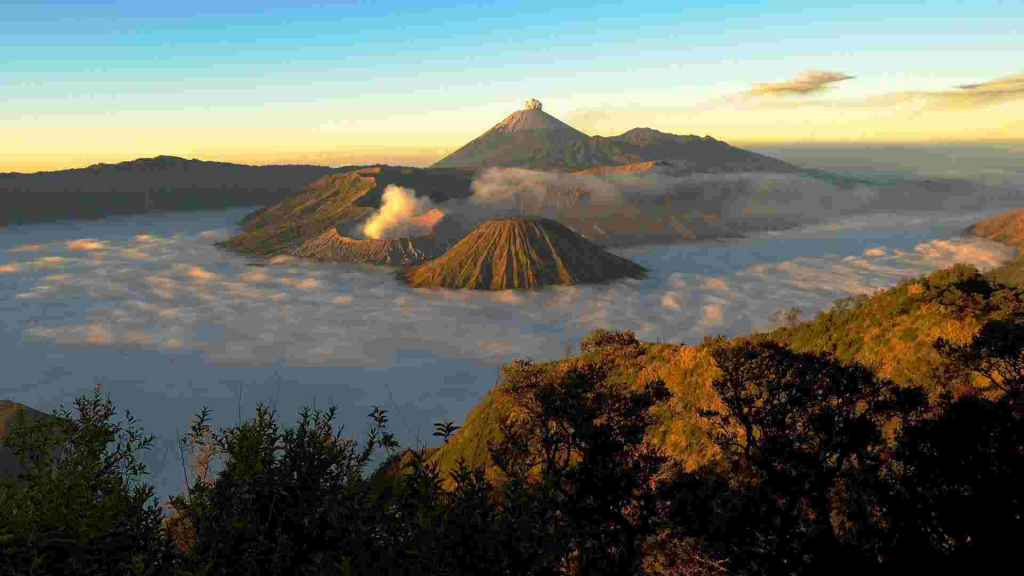 terus-menggeliat,-kunjungan-wisatawan-mancanegara-lebih-10-juta-di-tahun-2023