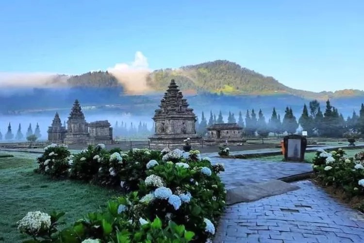 5-destinasi-wisata-edukatif-dan-bersejarah-di-dieng-cocok-untuk-liburan-keluarga