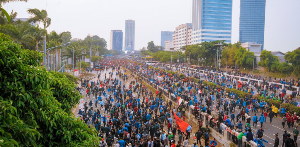 #demokrasidihabisi:-bagaimana-aktivisme-digital-bisa-menggerakkan-masyarakat?