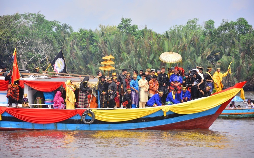 robo-robo:-tradisi-tolak-bala-ala-umat-muslim-di-kalimantan-barat