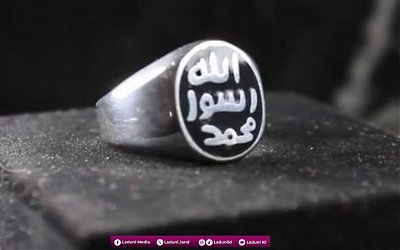 cara-rasulullah-memakai-cincin-dalam-kesehariannya