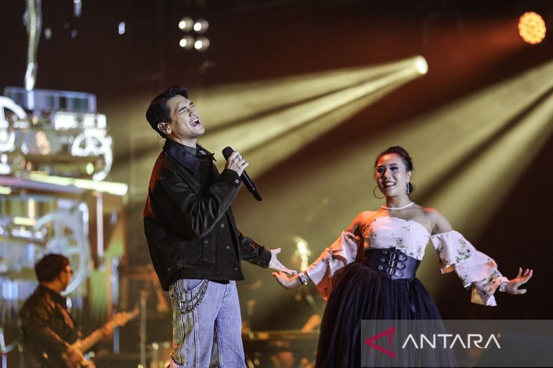 lifetime-tribute-to-chrisye-concert-mengenang-legenda-musik-indonesia