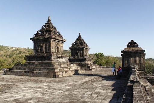 5-destinasi-wisata-candi-hidden-gem-di-yogyakarta-yang-wajib-dikunjungi!