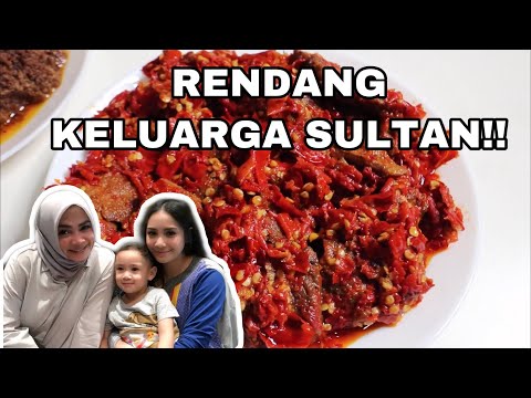 LUAR BIASA!! RENDANG IBU NYA NAGITA SLAVINA.. RENDANG MAMARITZ REVIEW!!