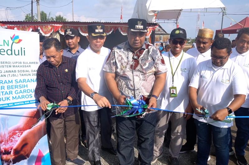 pln-peduli-sediakan-sarana-air-bersih-sasar-500-kk-di-maros-sulsel