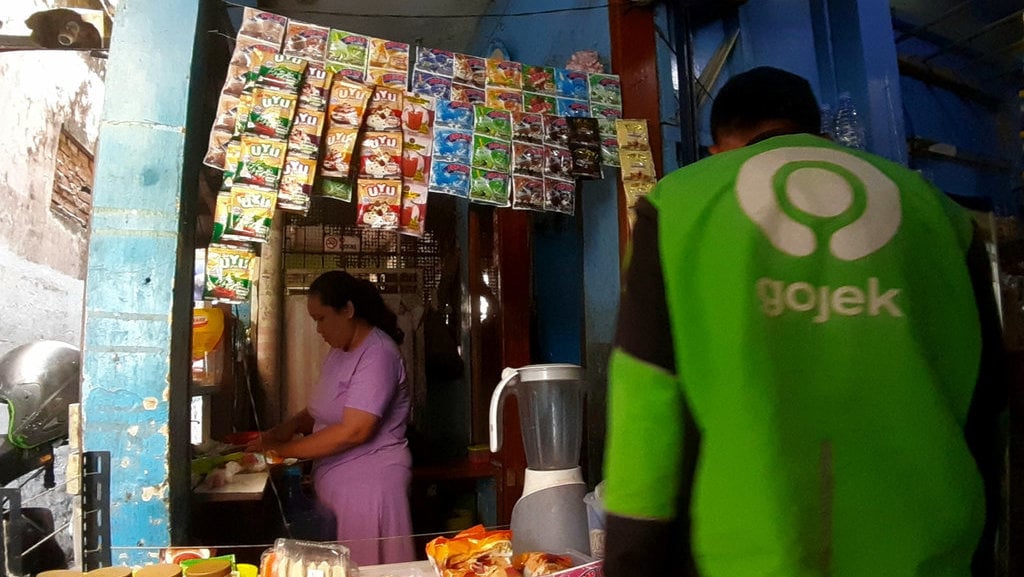 dapur-kecil,-impian-besar:-kisah-umkm-di-tengah-gang-sempit