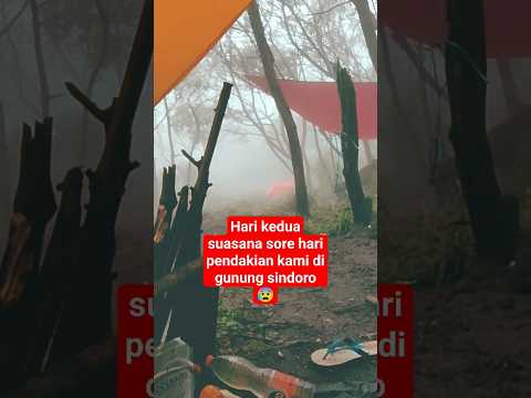 suasana terkini pendakian gunung sindoro pada sore hari di malam kedua #seram #hantu #pendakianmalam