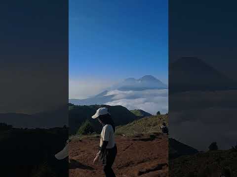 Pendakian Gunung Prau Via Patakbanteng