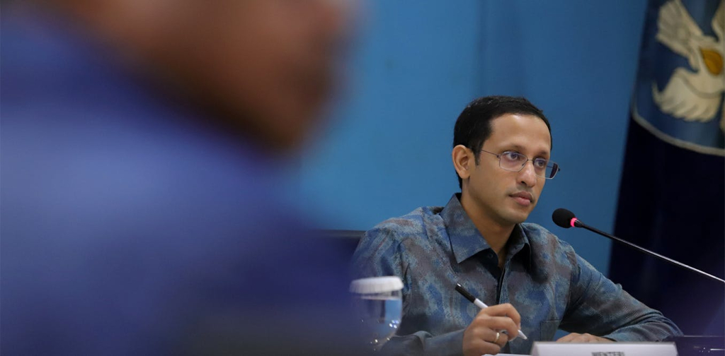 nadiem-dalam-pusaran-korupsi:-digitalisasi-tanpa-transparansi-hanya-omong-kosong