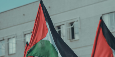 negara-barat-mulai-akui-kedaulatan-palestina:-apakah-“two-state-solution”-adalah-bentuk-terbaik?