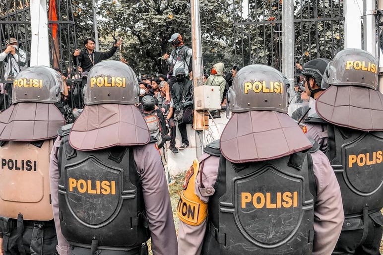 the-banality-of-state-violence,-we-urgently-need-police-reform