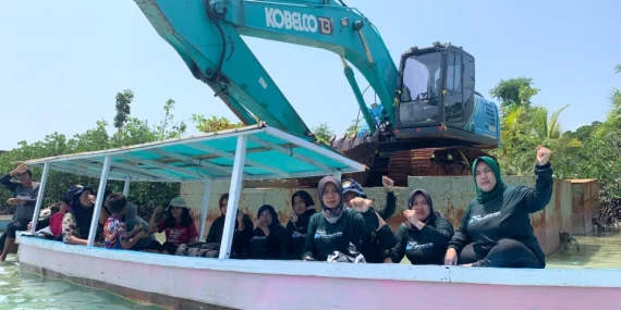 Menanam dan Menggugat, Cara Perempuan Pulau Pari Melawan Kerakusan Korporasi dan Krisis Iklim