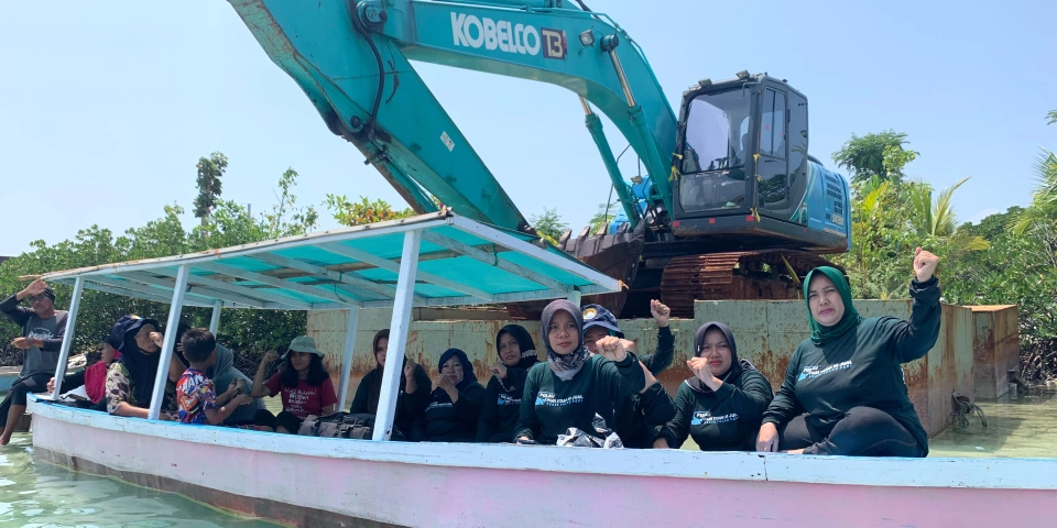 menanam-dan-menggugat,-cara-perempuan-pulau-pari-melawan-kerakusan-korporasi-dan-krisis-iklim