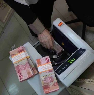 pasar-abaikan-dampak-penutupan-pemerintah-as,-rupiah-menguat