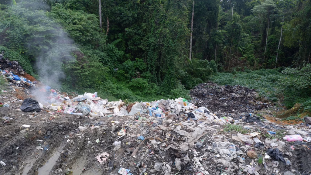 sampah-di-mentawai-merusak-keindahan-dan-budaya
