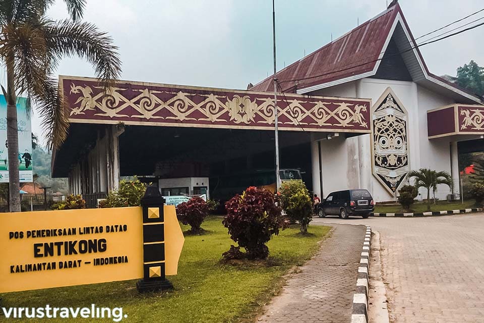perjalanan-melewati-perbatasan-entikong-menuju-kuching
