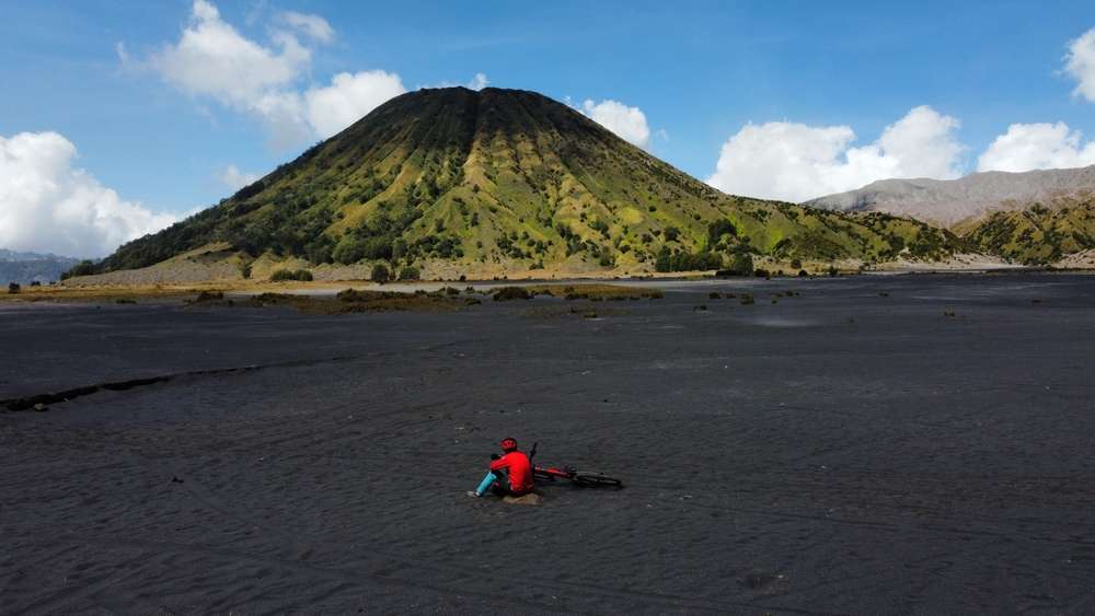 treading-every-corner-of-bromo-tengger-semeru