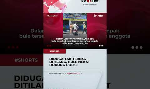 Viral! Aksi Bule Dorong Polisi Gegara Tak Terima Ditilang #shorts #tvone #news