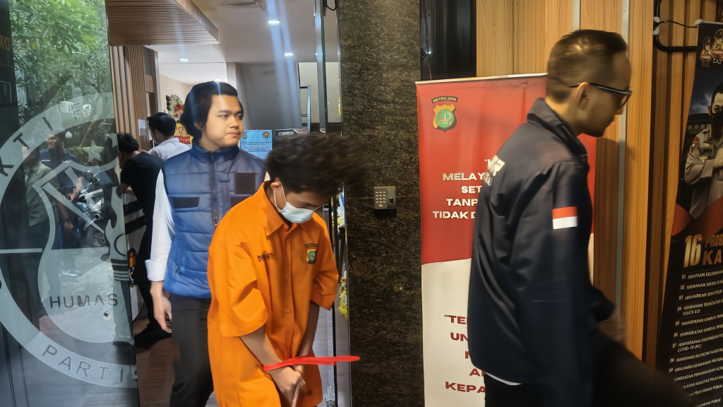 ‘bjorka’-ditangkap!-hacker-22-tahun-klaim-bobol-4,9-juta-data-nasabah