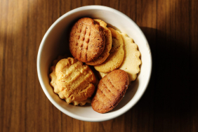 6-kue-kering-lebaran-populer-yang-wajib-ada-di-meja!-–-foodspot-blog