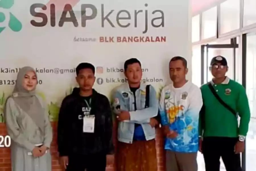 dua-pmi-ilegal-asal-bangkalan-dideportasi-malaysia,-kini-dipulangkan-ke-keluarga