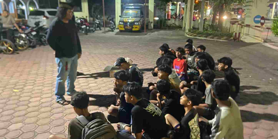 Polisi Gerebek Balap Liar di Tulungagung, 13 Motor Disita di Tengah Malam