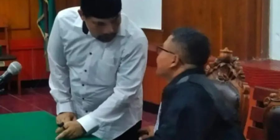 Oknum Polisi di Surabaya Didakwa Jual Pupuk Subsidi di Atas HET