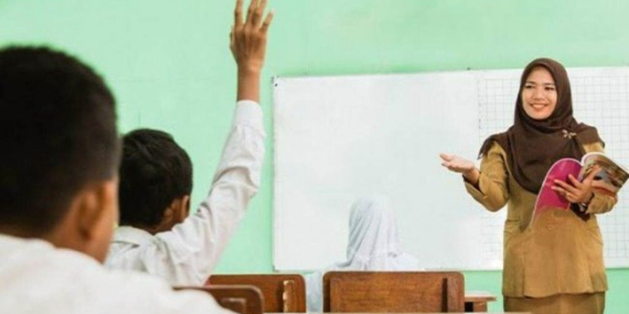 Sistem Islam Menjamin Kesejahteraan Guru