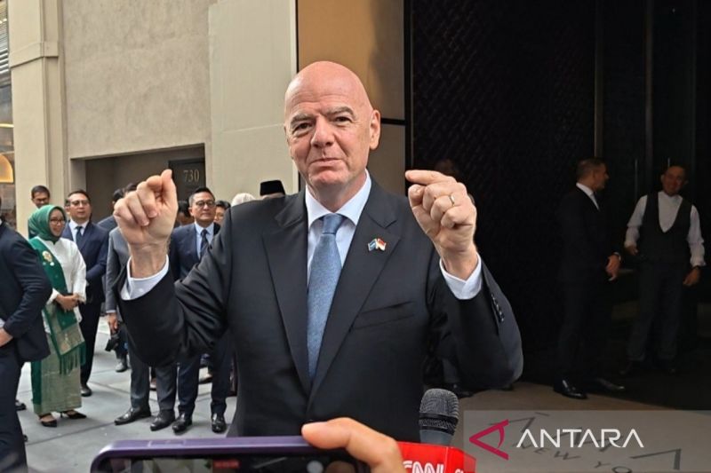 infantino-minta-dunia-sepak-bola-lebih-terbuka-soal-jadwal-piala-dunia