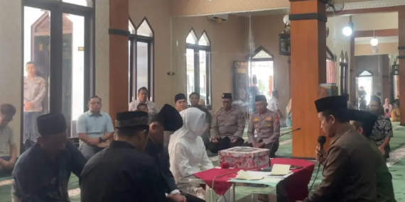Ijab Kabul di Balik Jeruji Besi: Tahanan Narkoba Blitar Nikah, Kapolres Jadi Saksi