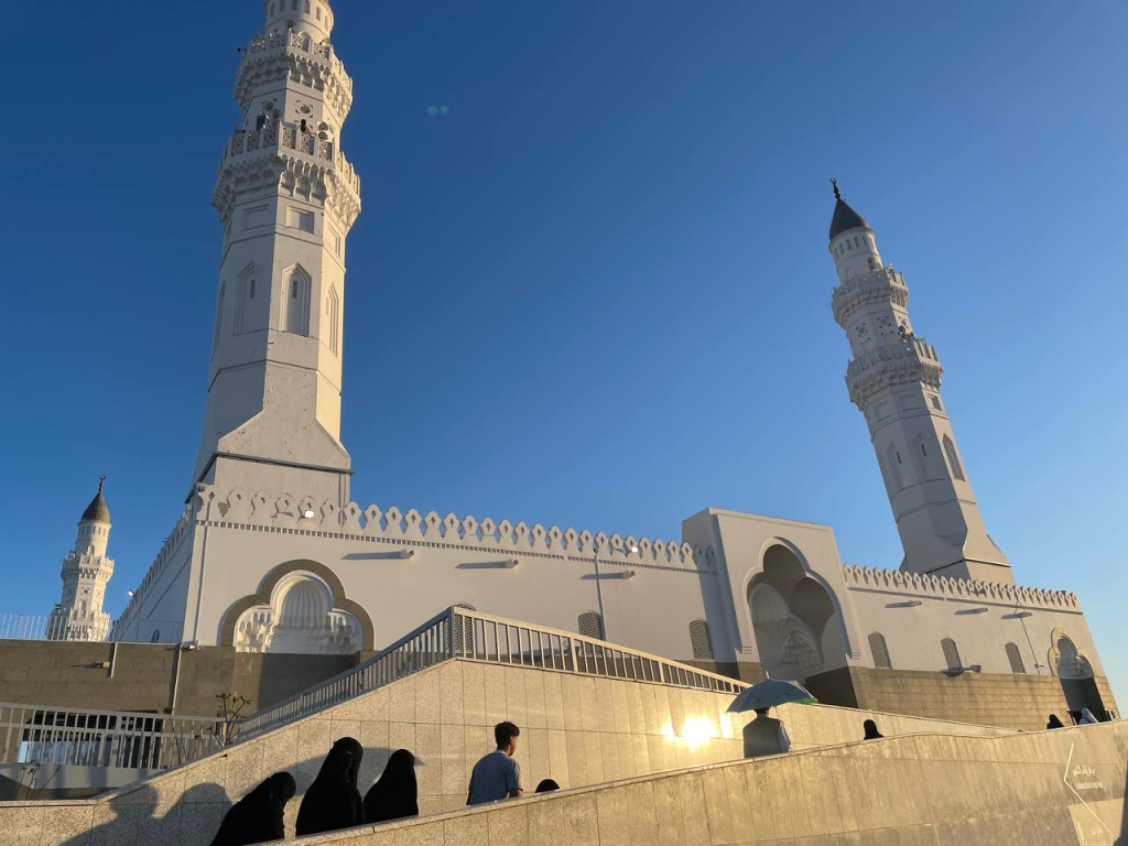 menelusuri-kiri-islam-hassan-hanafi,-manhaj-al-fikr-wa-al-harakah-umat-islam-abad-ini