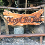 kopi-ro-teh,-kuliner-asik-dalam-balutan-koleksi-antik