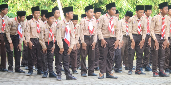 Wajah Materialisasi Pendidikan