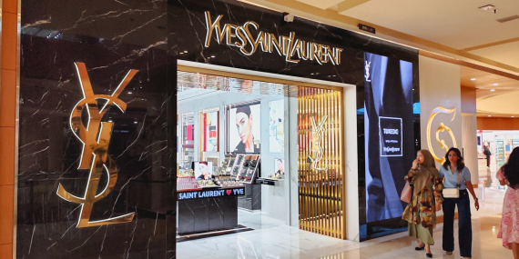 Masa depan pemasaran produk mewah: Langkah berani YSL ikut ‘live commerce’