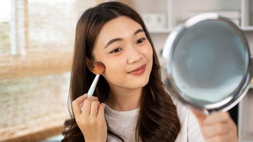 tren-toasted-makeup,-wajah-glowing-dengan-riasan-warna-hangat