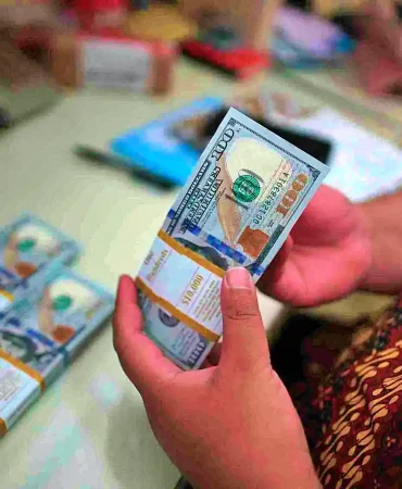 dolar-as-mati-kutu-di-tengah-perang-dagang-as-china