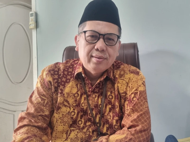 cerita-munirudin,-dari-tukang-semir-sepatu,-sopir-angkot,-lalu-pegawai-kemenag