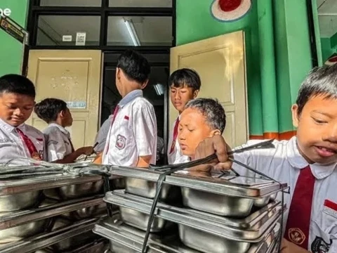 suara-ibu-indonesia-desak-moratorium-mbg-karena-tak-sesuai-dengan-standar-kelayakan-pangan