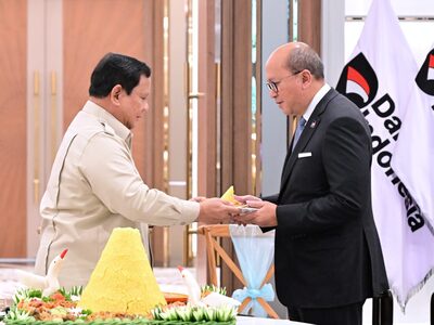 setahun-prabowo-memperkuat-negara-oligarki