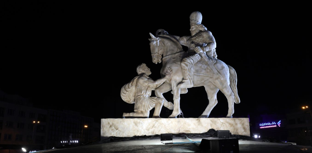 a-roman-emperor-grovelling-to-a-persian-king:-the-message-behind-a-new-statue-in-tehran